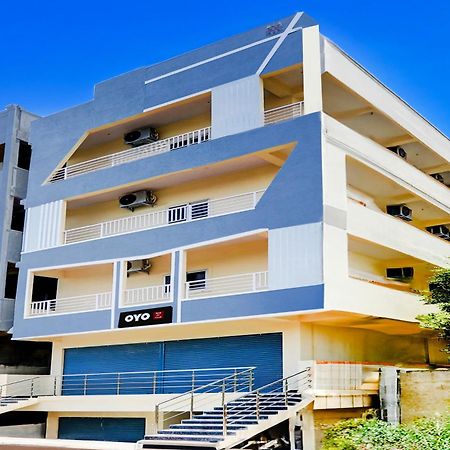 Hotel O Gk Grand Bibinagar 外观 照片