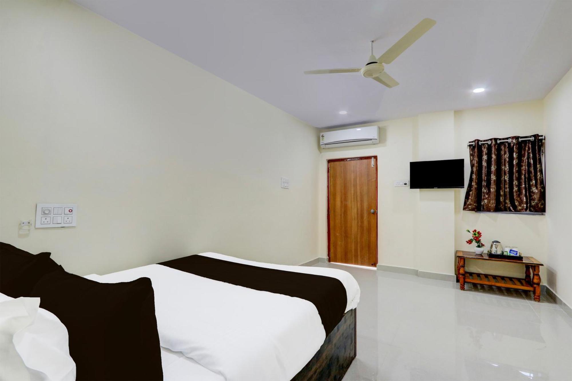 Hotel O Gk Grand Bibinagar 外观 照片