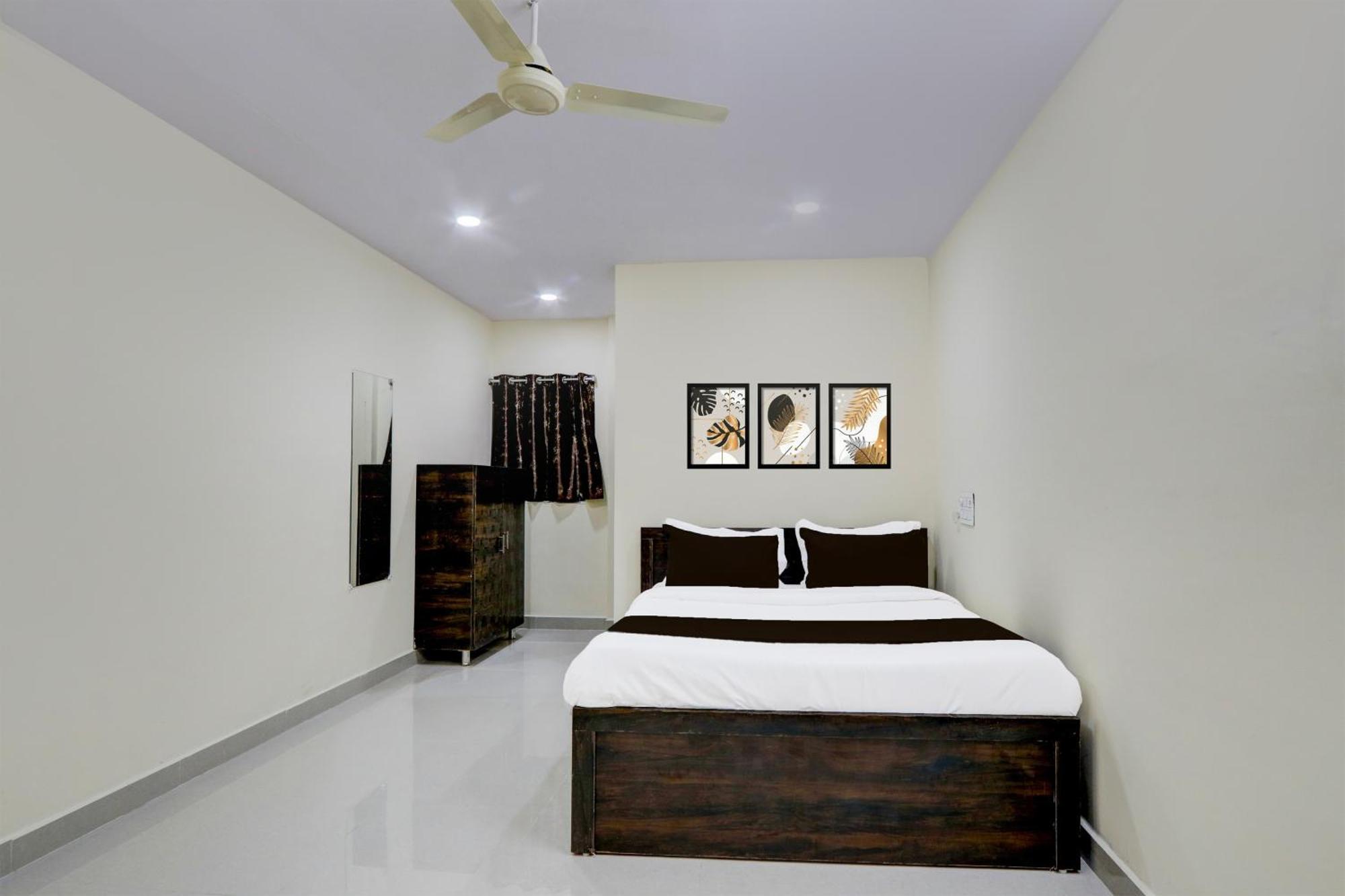 Hotel O Gk Grand Bibinagar 外观 照片