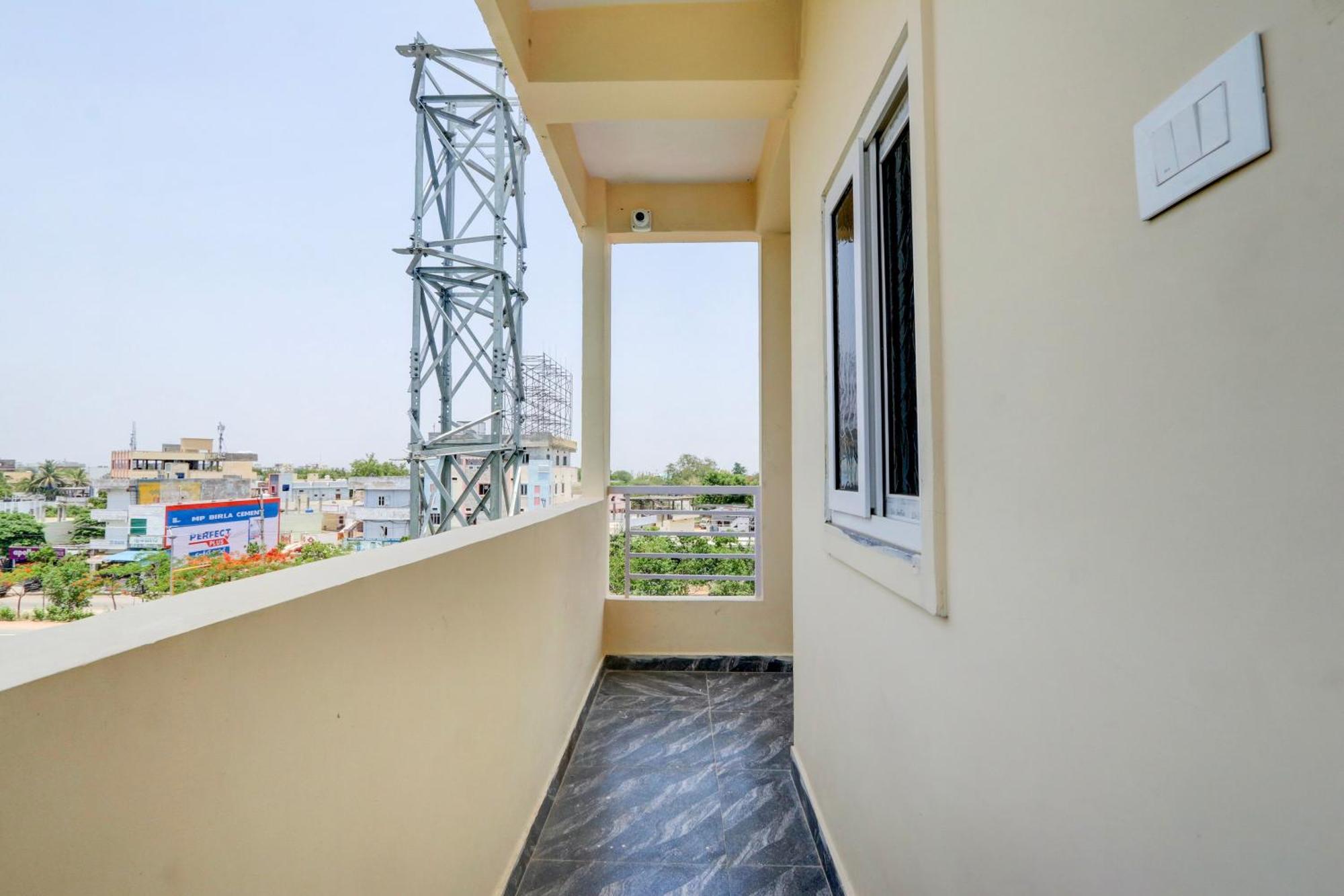 Hotel O Gk Grand Bibinagar 外观 照片